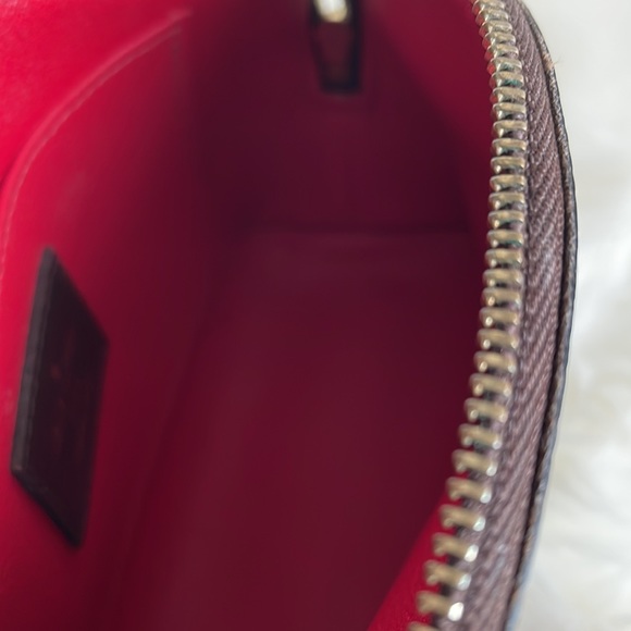 Authentic Louis Vuitton Damier Ebene Cosmetic Pouch - Picture 13 of 16